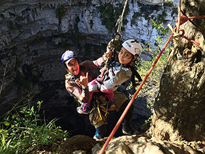 Sotano de las Golondrinas aventura familiar